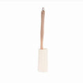 Natural loofah bath brush with long wooden handle - image 2