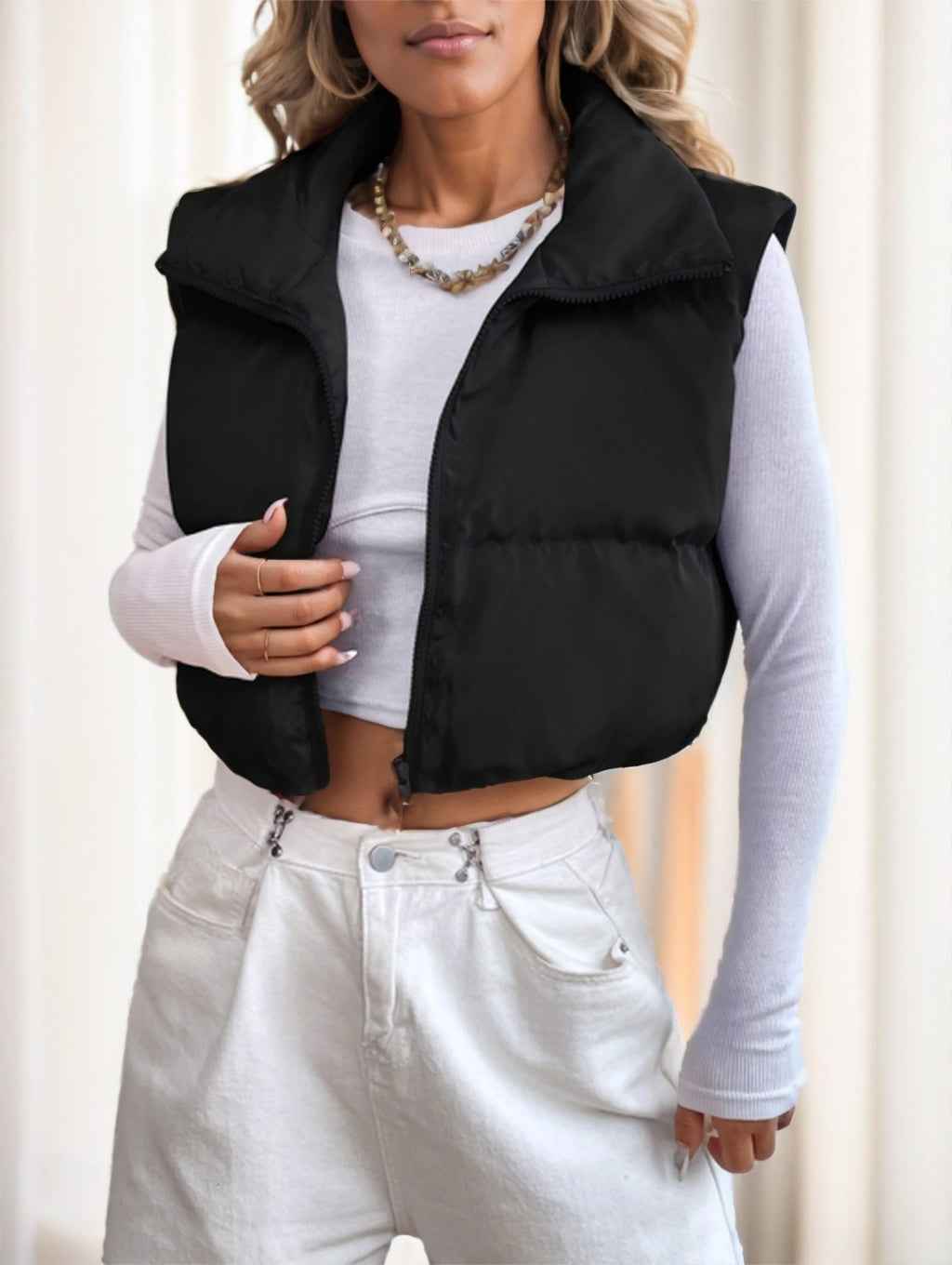 MoveX Women's Cropped Puffer Vest Zip Up Stand Collar Quilted Sleeveless Jacket