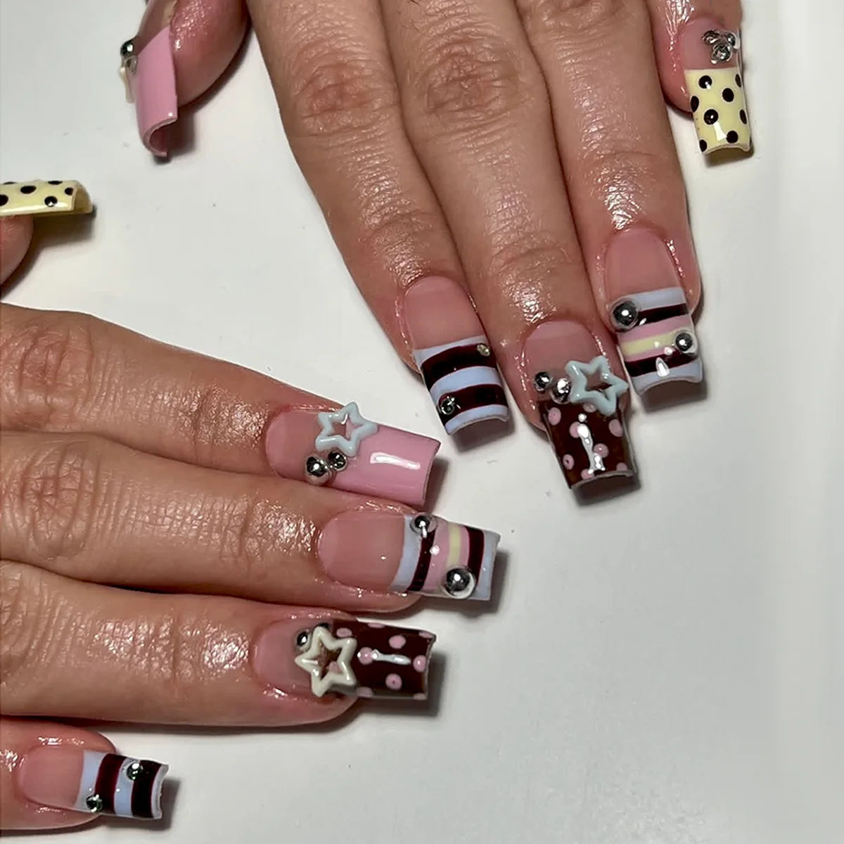 Y2K Black Lace Press-On Nails – 24 Pcs Medium Square with 3D Silver Bows