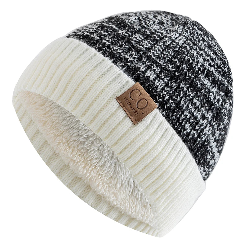 MoveX Two-Tone Fleece-Lined Beanie